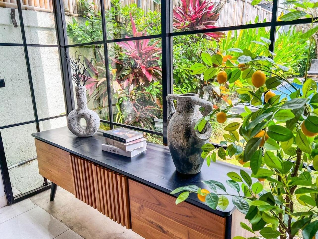Island Boy Guesthouse T Prime Location In Canggu Exterior photo