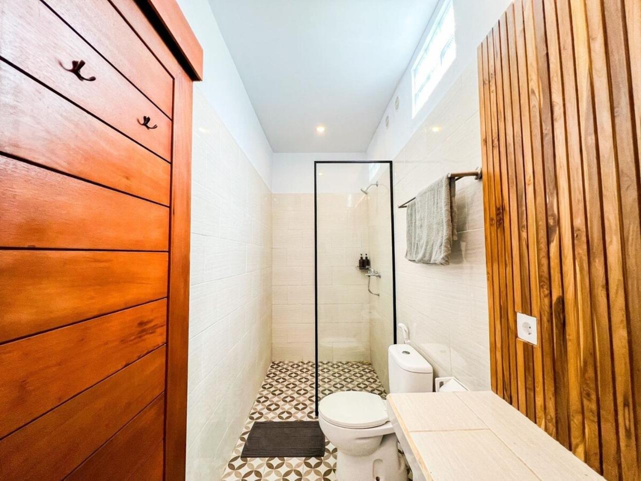 Island Boy Guesthouse T Prime Location In Canggu Exterior photo